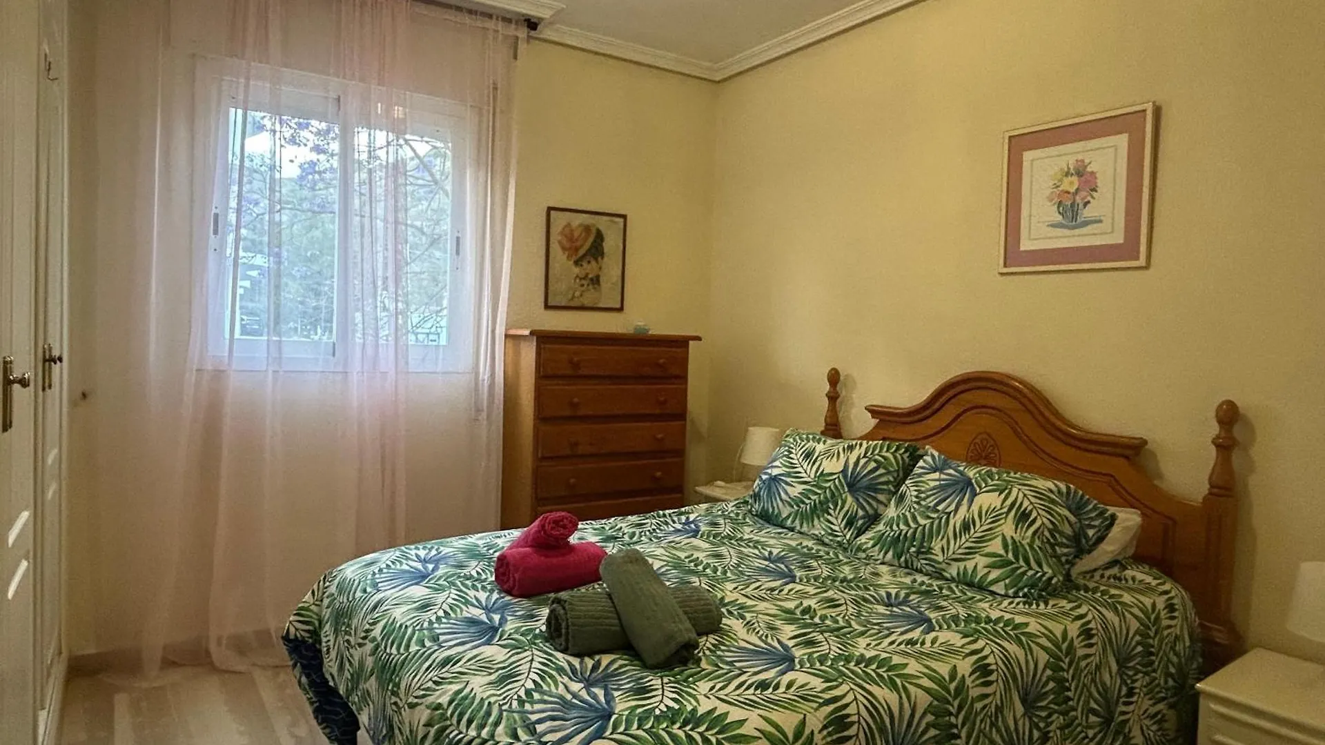 Apartment With Beach Views Fuengirola 0*,  España