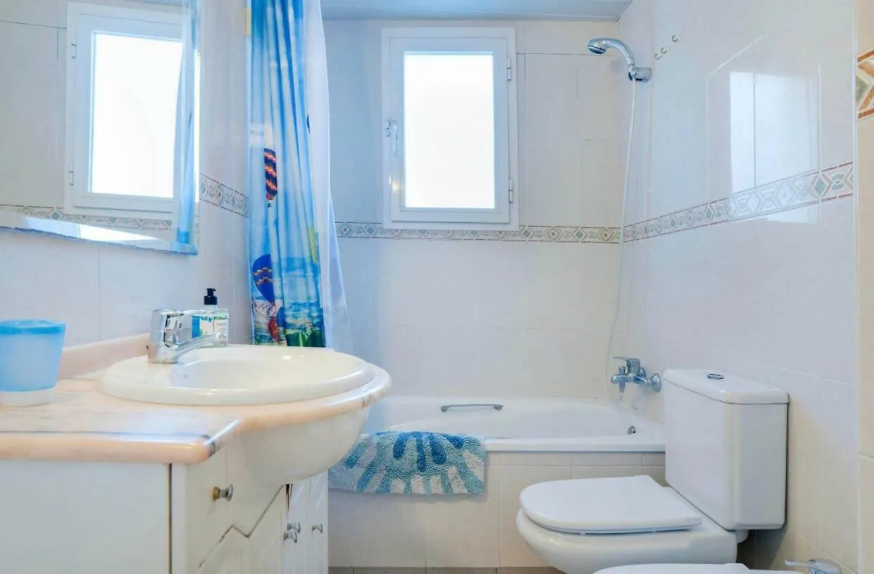 Apartment With Beach Views Fuengirola